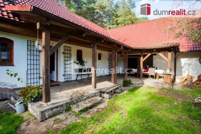 Prodej rodinného domu, Rožmitál na Šumavě - Hněvanov, 272 m2