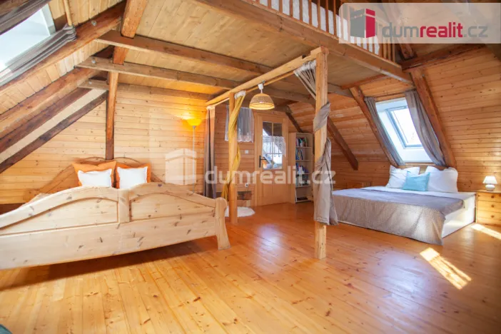 Prodej rodinného domu, Rožmitál na Šumavě - Hněvanov, 272 m2