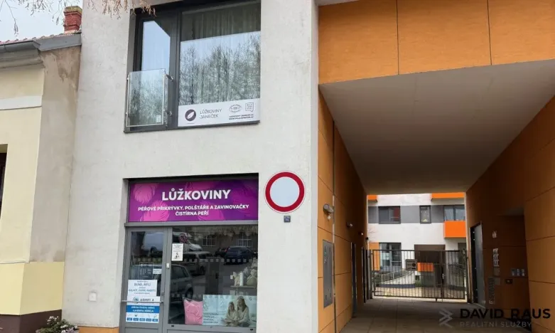 Prodej obchodního prostoru, Brno - Královo Pole, Mojmírovo náměstí, 78 m2