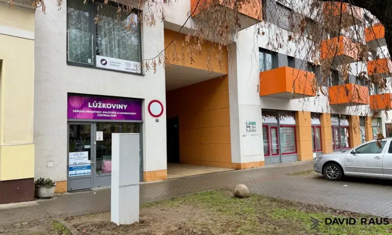 Prodej obchodního prostoru, Brno - Královo Pole, Mojmírovo náměstí, 78 m2