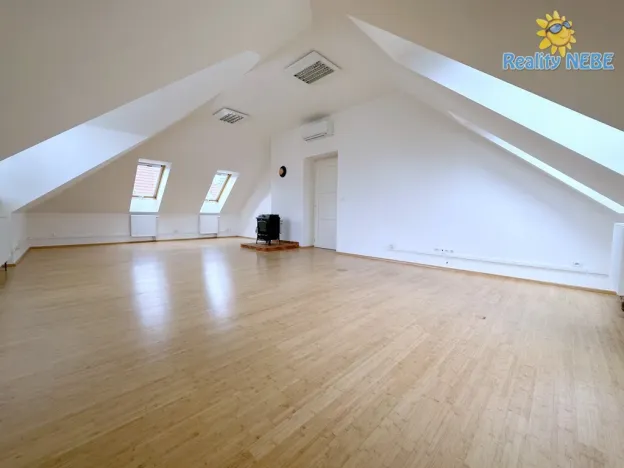 Pronájem bytu 2+1, Praha - Podolí, Nad spádem, 82 m2