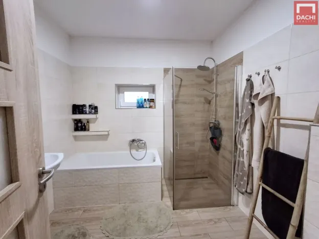 Prodej rodinného domu, Dolany, 150 m2