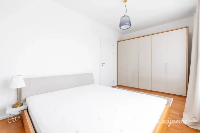 Pronájem bytu 3+kk, Praha - Hloubětín, Waltariho, 75 m2