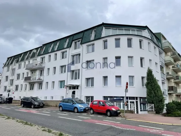 Pronájem bytu 2+kk, Praha, Za černým mostem, 51 m2