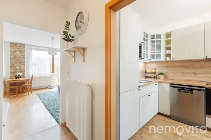 Prodej bytu 3+1, Unhošť, V Zahradách, 74 m2