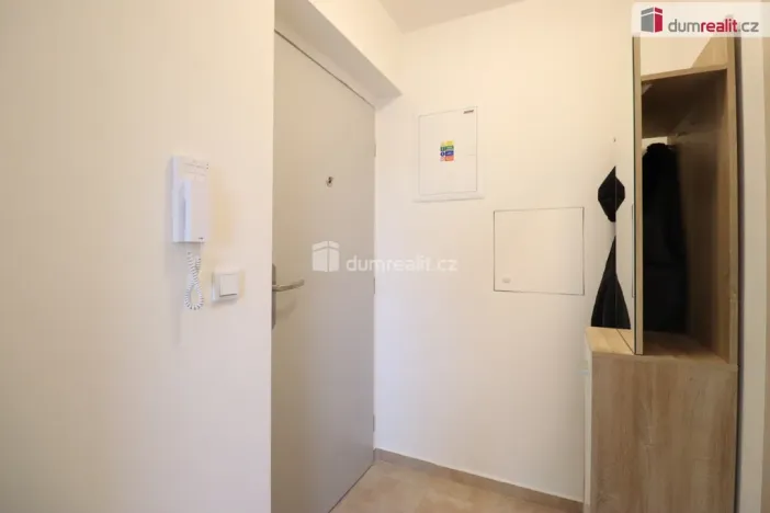 Pronájem bytu 2+kk, Nová Role, Svobodova, 39 m2
