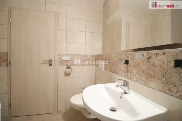 Pronájem bytu 2+kk, Nová Role, Svobodova, 39 m2