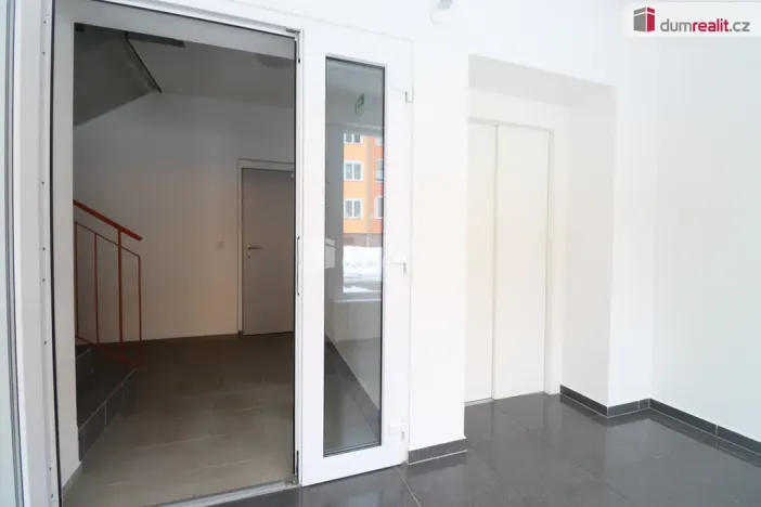 Pronájem bytu 2+kk, Nová Role, Svobodova, 39 m2