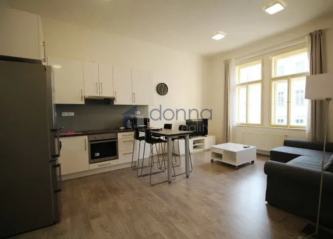 Pronájem bytu 2+kk, Praha, Lucemburská, 54 m2