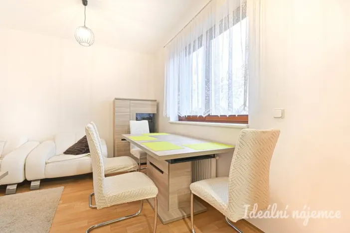 Pronájem bytu 2+kk, Lipůvka, 56 m2