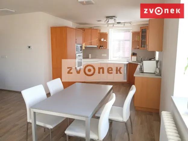 Pronájem bytu 4+kk, Zlín, Nad Ovčírnou III, 81 m2