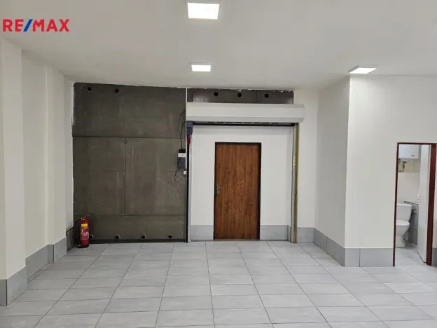 Pronájem obchodního prostoru, Praha - Žižkov, Vlkova, 50 m2