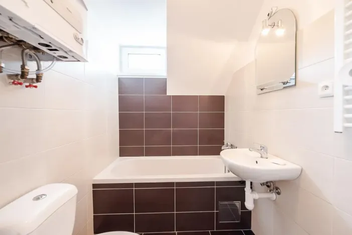 Pronájem bytu 1+1, Praha - Kobylisy, Pod Kynclovkou, 31 m2