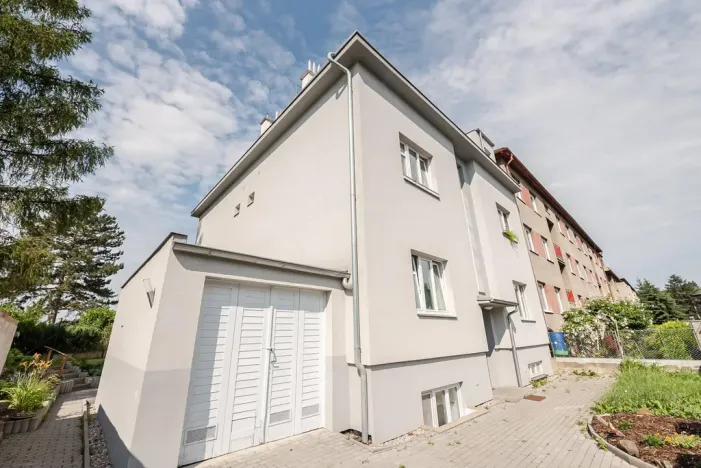 Pronájem bytu 1+1, Praha - Kobylisy, Pod Kynclovkou, 31 m2