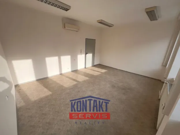 Pronájem kanceláře, České Budějovice - České Budějovice 7, 22 m2