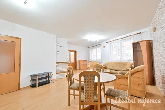 Pronájem rodinného domu, Louka, 110 m2