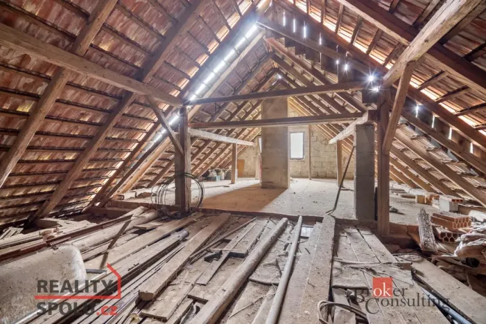 Prodej rodinného domu, Lesná, 188 m2