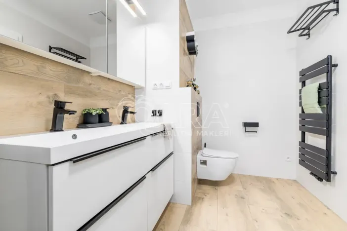 Pronájem bytu 2+kk, České Budějovice - České Budějovice 2, Krčínova, 71 m2