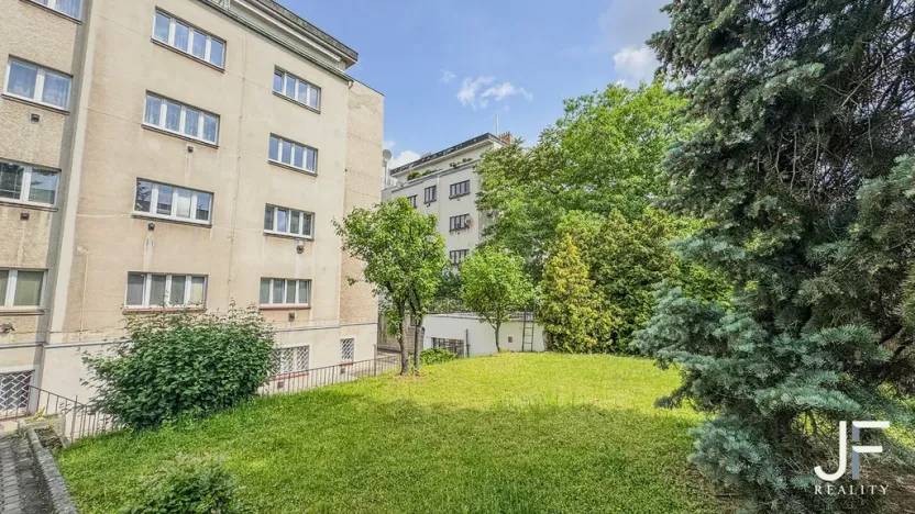 Pronájem bytu 2+kk, Praha - Nusle, Děkanská vinice I, 43 m2