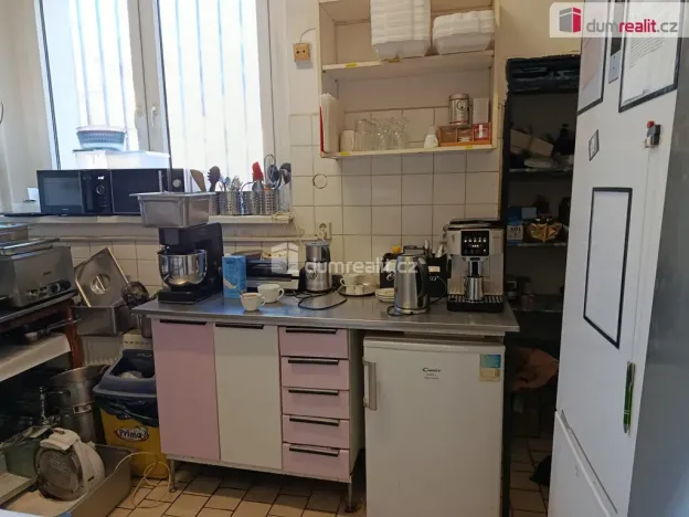 Pronájem obchodního prostoru, Praha - Libeň, Davídkova, 92 m2