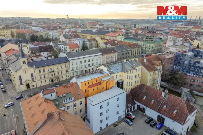 Pronájem bytu 2+kk, Plzeň - Jižní Předměstí, Husova, 45 m2
