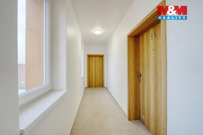 Pronájem bytu 1+1, Plzeň - Jižní Předměstí, Husova, 33 m2