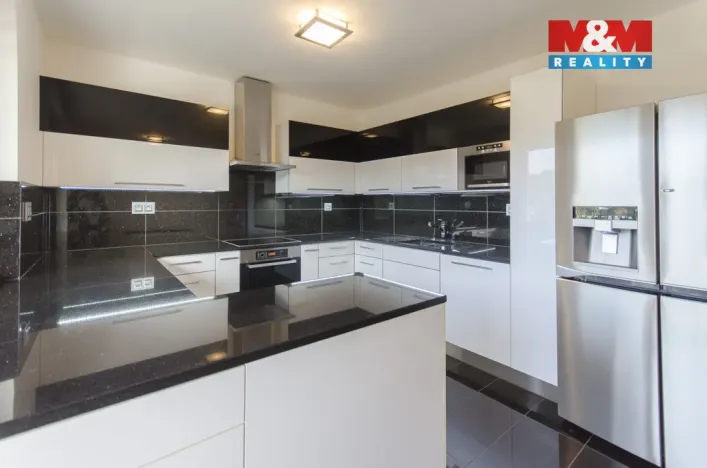 Prodej obchodního prostoru, Ostrava - Třebovice, Na Bezděku, 250 m2