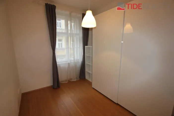 Pronájem bytu 3+kk, Praha, Neklanova, 65 m2