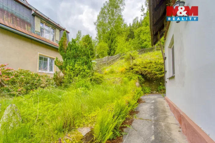 Prodej rodinného domu, Kraslice, B. Němcové, 141 m2