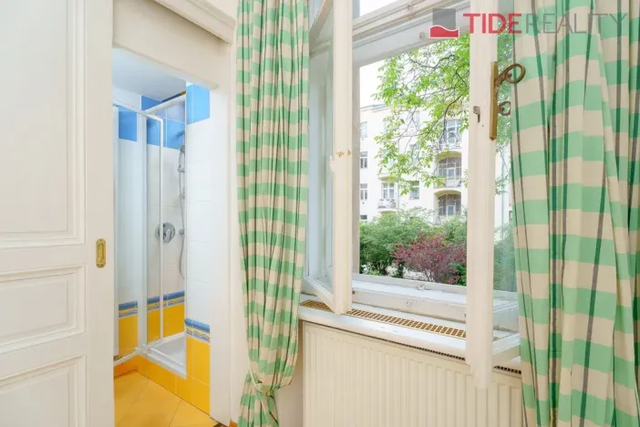 Pronájem bytu 3+1, Praha - Vinohrady, Krkonošská, 120 m2