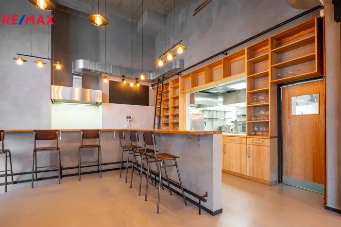 Pronájem restaurace, Praha - Stodůlky, Tlumačovská, 365 m2