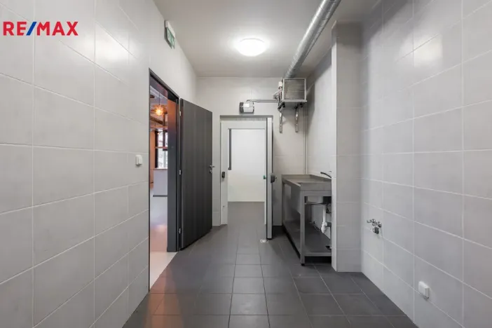 Pronájem restaurace, Praha - Stodůlky, Tlumačovská, 365 m2