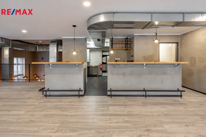 Pronájem restaurace, Praha - Stodůlky, Tlumačovská, 365 m2