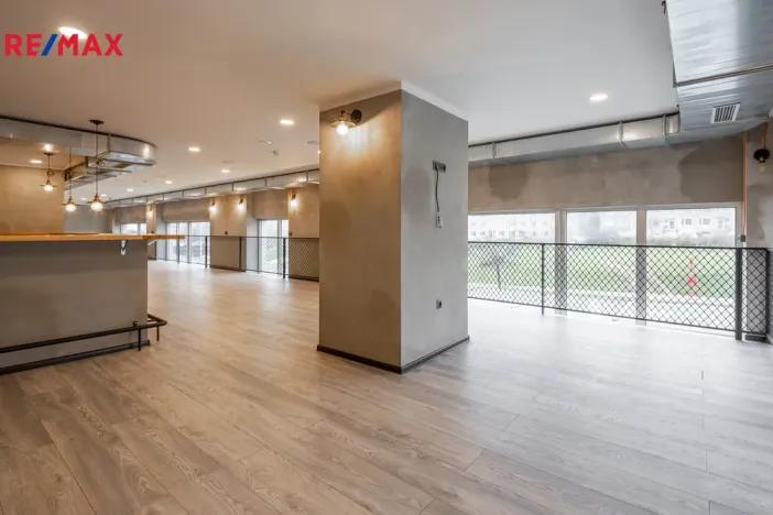 Pronájem restaurace, Praha - Stodůlky, Tlumačovská, 365 m2