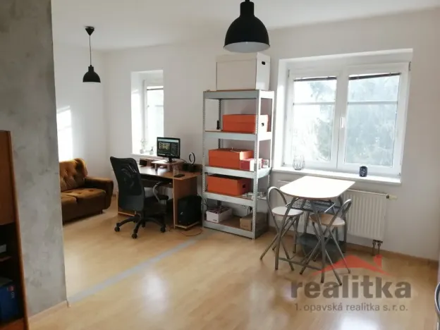 Prodej bytu 2+kk, Opava, Vyhlídalova, 45 m2