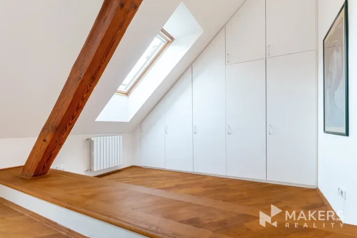 Pronájem bytu 3+1, Praha - Nové Město, Odborů, 96 m2