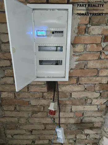 Pronájem výrobních prostor, Býčkovice, 100 m2