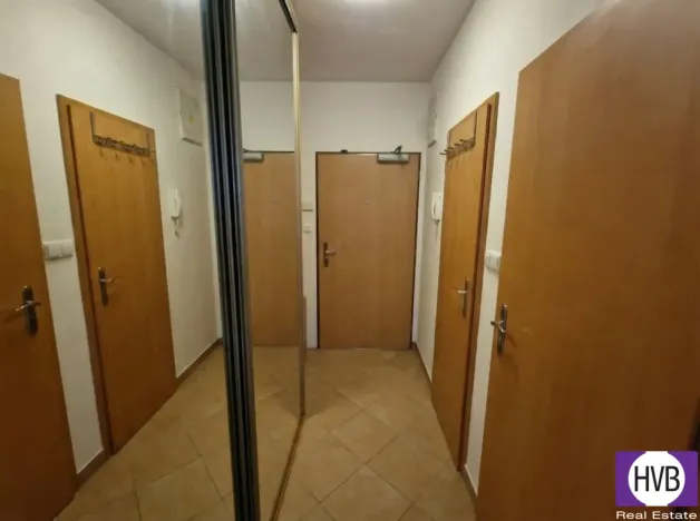 Prodej bytu 1+kk, Praha, Plzeňská, 35 m2