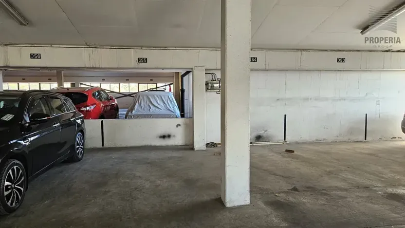 Pronájem garážového stání, Brno, Voroněžská, 13 m2