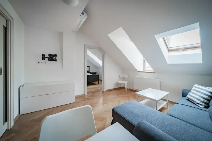 Pronájem bytu 2+kk, Praha - Staré Město, Kozí, 39 m2