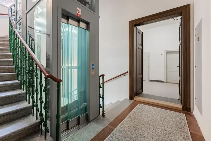 Pronájem bytu 2+kk, Praha - Staré Město, Kozí, 39 m2