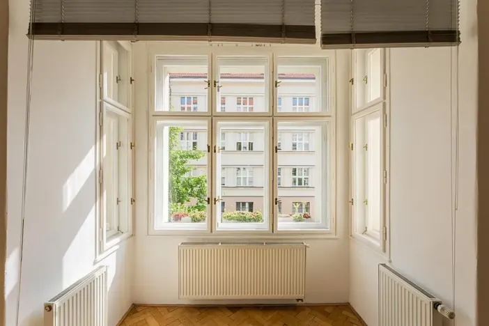 Pronájem bytu 3+1, Praha - Bubeneč, Uralská, 101 m2