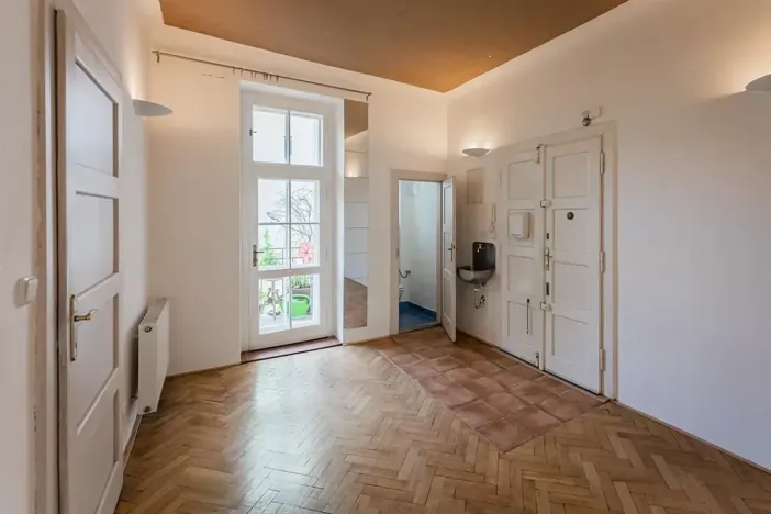 Pronájem bytu 3+1, Praha - Bubeneč, Uralská, 101 m2