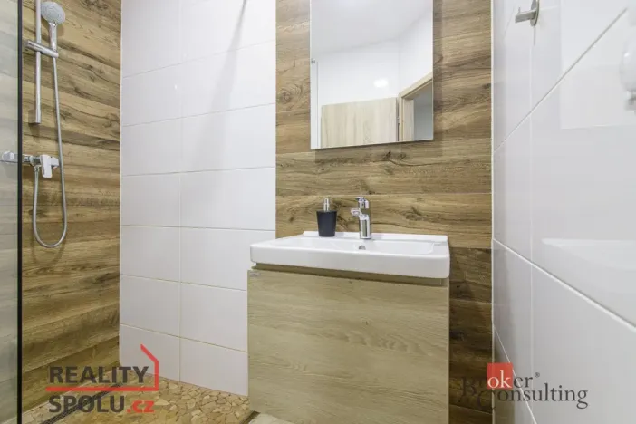 Prodej bytu 1+kk, Horní Lhota, 18 m2