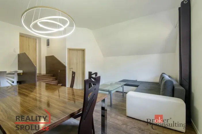 Prodej bytu 2+kk, Horní Lhota, 62 m2