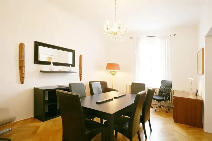 Pronájem bytu 4+1, Praha - Nové Město, Biskupská, 132 m2