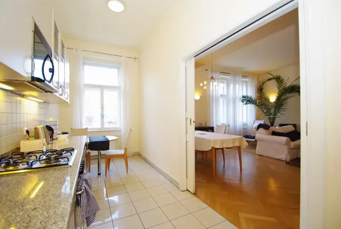 Pronájem bytu 3+1, Praha - Vinohrady, Polská, 100 m2