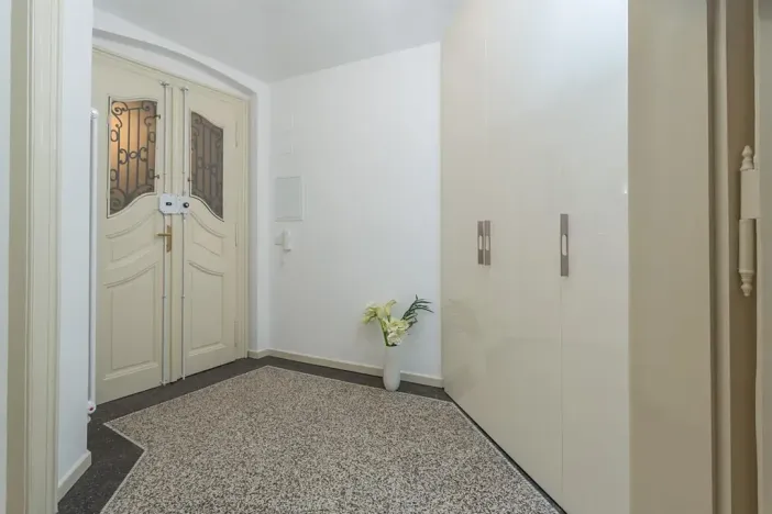 Pronájem kanceláře, Praha - Staré Město, Martinská, 76 m2