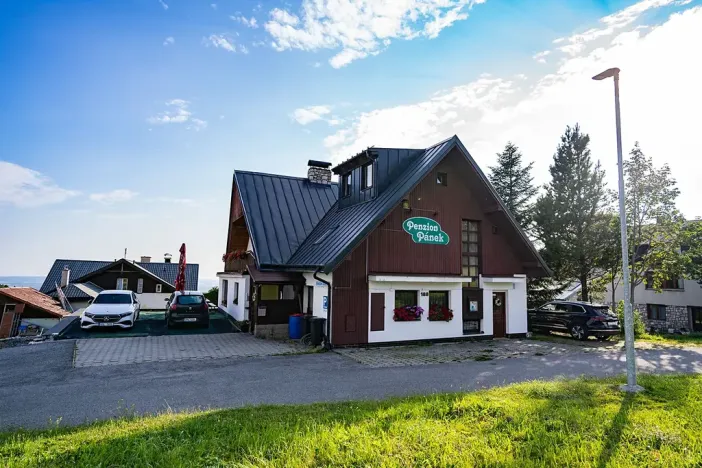 Prodej rodinného domu, Strážné, 450 m2