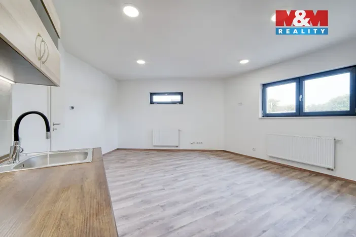 Pronájem bytu 1+kk, Nýřany, Benešova třída, 34 m2